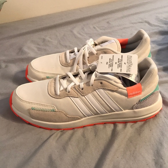 adidas retro run shoes